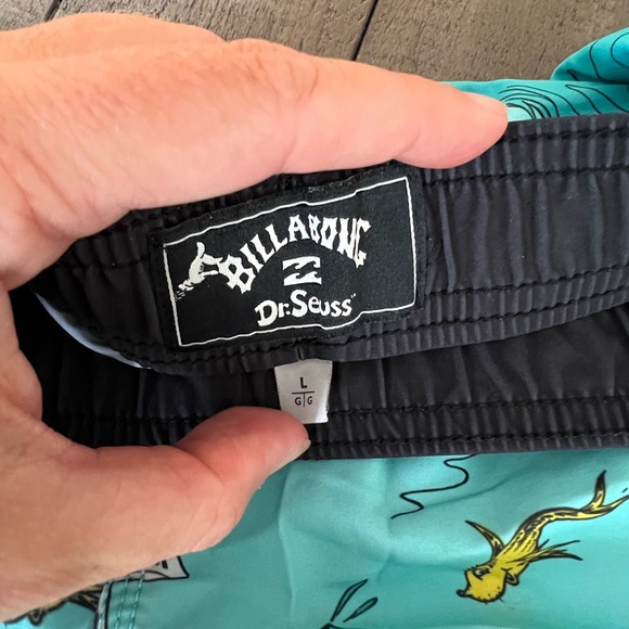 Billabong Dr.Seuss Boys Swim Trunks size Large - Picture 3 of 3